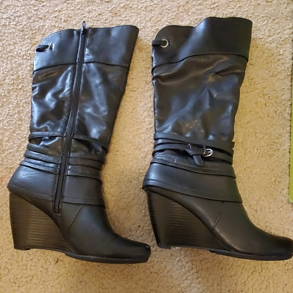 baretraps wedge boots